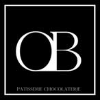 Trouvée devant la pâtisserie,elle vous attend